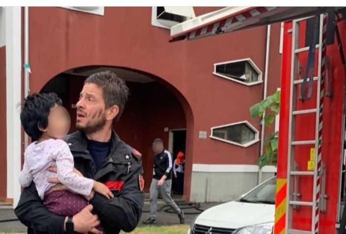 La foto postata dall'Arma lo scorso maggio con un militare a Busto