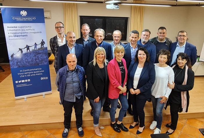 Rudy Collini confermato alla guida di Confcommercio Ascom Busto Arsizio e Medio Olona Rudy Collini confermato alla guida di Confcommercio Ascom Busto Arsizio e Medio Olona