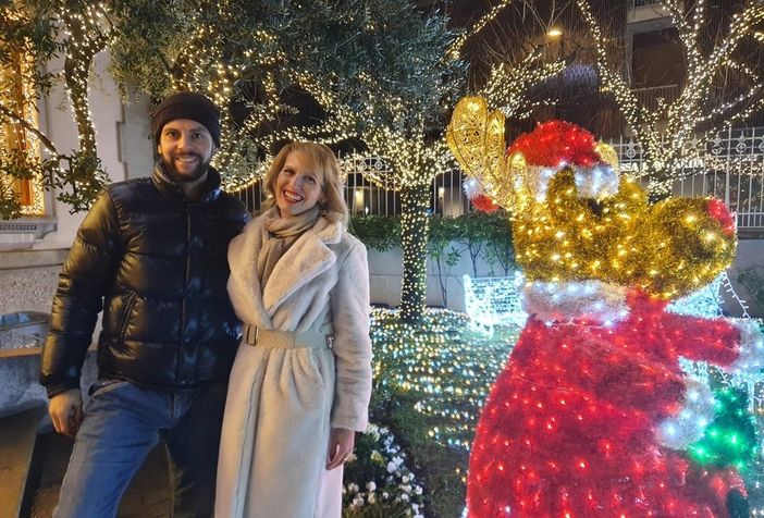 Si spegne la Casa delle lucine: «Bello essere diventati un punto di riferimento del Natale di Busto» Si spegne la Casa delle lucine: «Bello essere diventati un punto di riferimento del Natale di Busto»