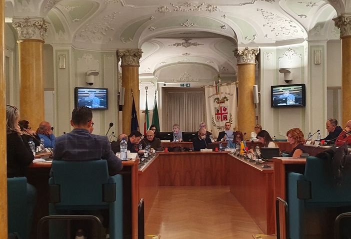 Provincia, l’opposizione non sgambetta Magrini ma punge: «Noi responsabili, ma nessuno obbliga a fare i consiglieri»