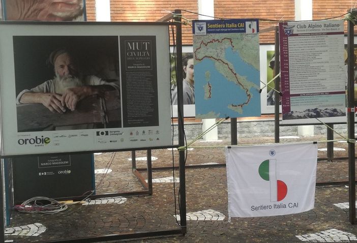 Il Cai Castellanza mostra la civiltà dell'alpeggio: 40 pannelli “en plein air” Il Cai Castellanza mostra la civiltà dell'alpeggio: 40 pannelli “en plein air”
