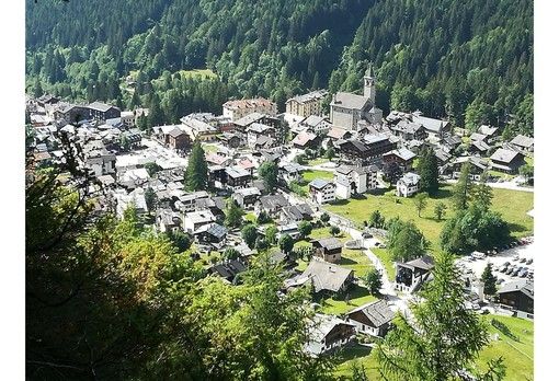 Macugnaga, il turismo in crisi: «Cancellazioni continue, le persone hanno paura» Macugnaga, il turismo in crisi: «Cancellazioni continue, le persone hanno paura»