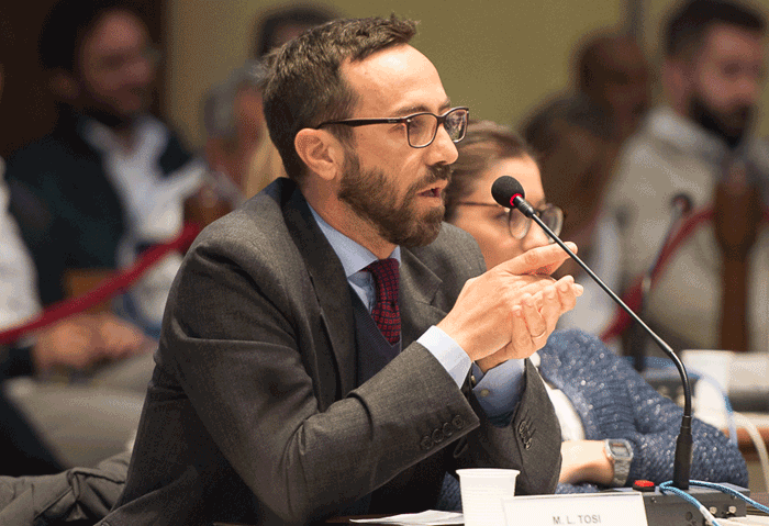 Matteo Tosi quando sedeva in Consiglio comunale a Busto