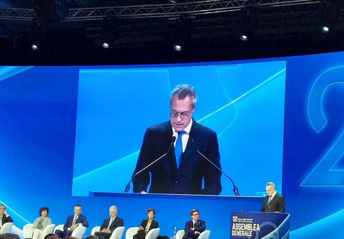 VIDEO. Il presidente di Confindustria Bonomi all'assemblea di Univa: «Senza industria non c'è l'Italia» VIDEO. Il presidente di Confindustria Bonomi all'assemblea di Univa: «Senza industria non c'è l'Italia»
