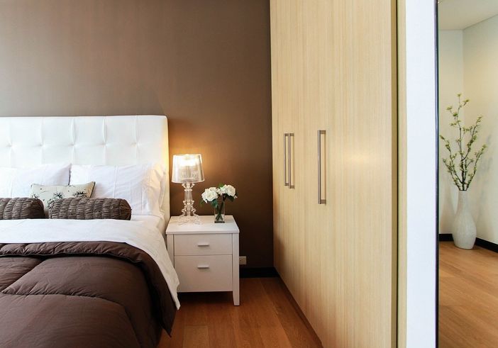 Come scegliere l’armadio per la camera da letto