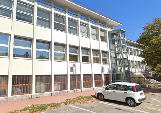 La sede di piazza Gramsci a Fagnano La sede di piazza Gramsci a Fagnano