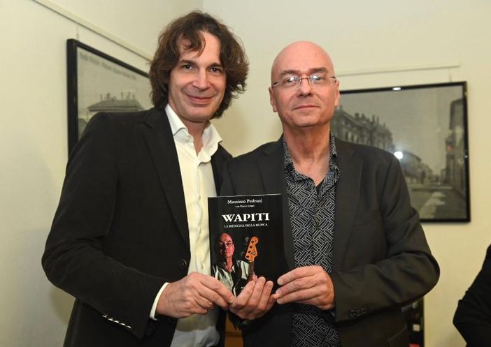 "Wapiti" l'autobiografia di Marco Pedrani realizzata con Marco Linari presentata al Museo del Tessile "Wapiti" l'autobiografia di Marco Pedrani realizzata con Marco Linari presentata al Museo del Tessile