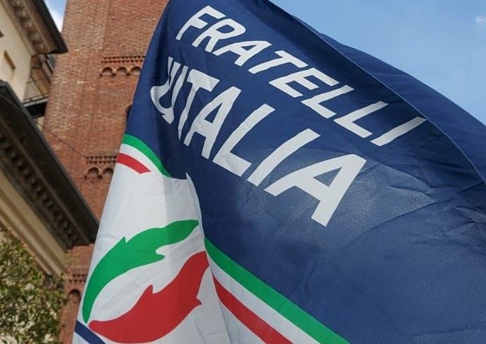 Caso Attolini, anche il circolo di Busto di FdI si dissocia: «Sospeso da ogni incarico di partito»