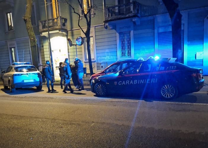 Carabinieri e Polizia in viale Lombardia Carabinieri e Polizia in viale Lombardia