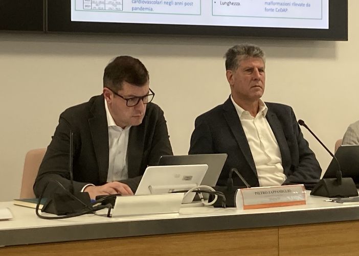 Da sinistra: il sindaco Pietro Zappamiglio e il consigliere comunale delegato alla Salute, Gianluca Ferrè