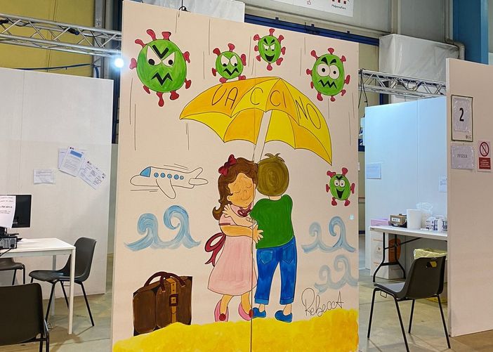 Vaccino Covid: l'arte di Rebecca raddoppia e rilancia l'appello ai giovani