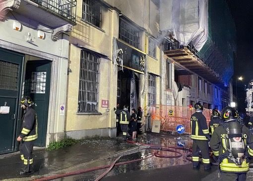 Milano: incendio all'emporio cinese, arrestato esecutore e fermati mandanti Milano: incendio all'emporio cinese, arrestato esecutore e fermati mandanti