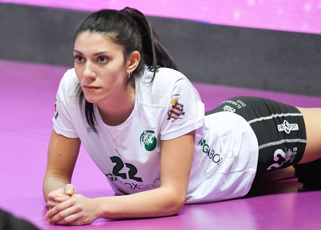 Viola Tonello alla Futura Volley Giovani: «Felicissima di tornare dove ho iniziato» Viola Tonello alla Futura Volley Giovani: «Felicissima di tornare dove ho iniziato»
