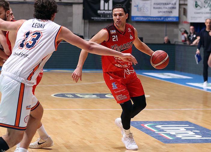 Knights in volata: sbancato il PalaDesio