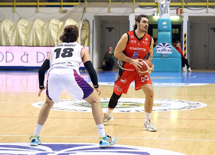 Knights, vittoria sudata a Omegna Knights, vittoria sudata a Omegna