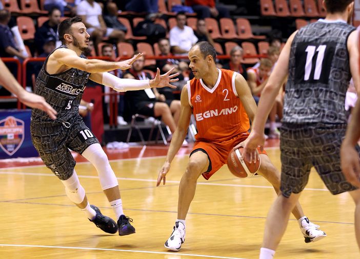 Basket, sfuma il sogno della Supercoppa per Legnano Basket, sfuma il sogno della Supercoppa per Legnano