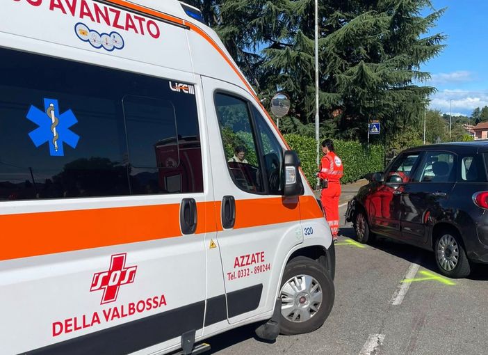 I soccorsi sul posto (foto da Facebook)