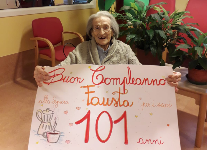 Fausta Castiglioni festeggiata all'istituto La Provvidenza