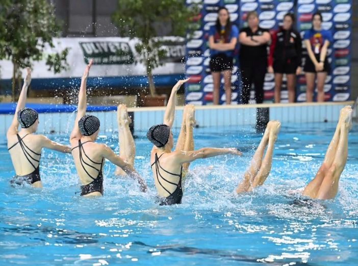 Busto Nuoto, è argento a squadre ai campionati italiani assoluti di sincronizzato Busto Nuoto, è argento a squadre ai campionati italiani assoluti di sincronizzato