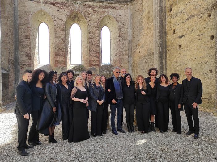 Il Solevoci Gospel Choir varesino canta al fianco di Andrea Bocelli in un docufilm americano Il Solevoci Gospel Choir varesino canta al fianco di Andrea Bocelli in un docufilm americano