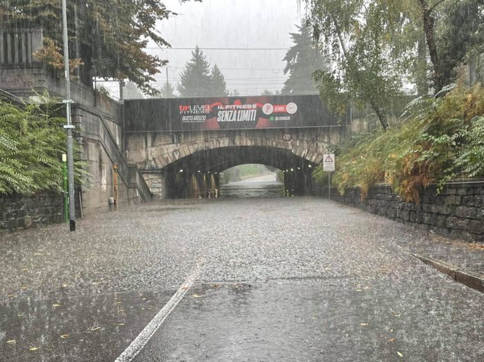 La foto del sottopasso postata su Facebook dal sindaco