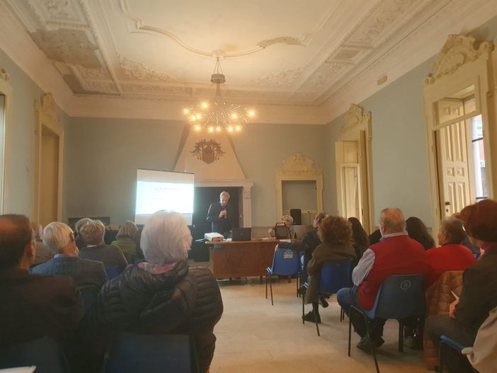 La cura come agire sociale. Quando "insieme" fa la differenza La cura come agire sociale. Quando "insieme" fa la differenza