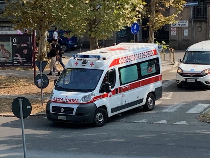 Tifoso della Pro Patria cade nel fossato allo stadio Piola: è gravissimo Tifoso della Pro Patria cade nel fossato allo stadio Piola: è gravissimo