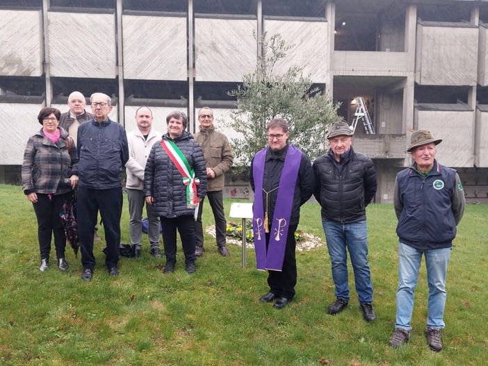 VIDEO - Castellanza ricorda le vittime del Covid VIDEO - Castellanza ricorda le vittime del Covid