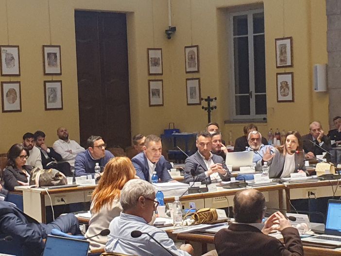 Violenza a Busto, per Max Rogora (FdI) «ci vuole la catapulta». Tovaglieri (Lega): «Castrazione chimica» Violenza a Busto, per Max Rogora (FdI) «ci vuole la catapulta». Tovaglieri (Lega): «Castrazione chimica»