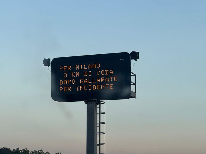 Incidente sull'Autostrada dei Laghi tra Busto e Castellanza: code in direzione Milano