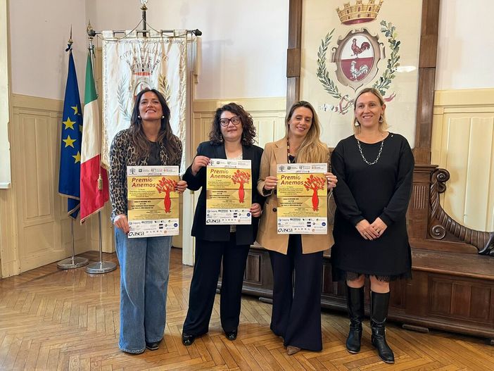 A Gallarate il “Premio Anemos”: il vento del coraggio contro la violenza e il bullismo A Gallarate il “Premio Anemos”: il vento del coraggio contro la violenza e il bullismo