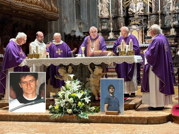 La concelebrazione in San Giovanni, nel riquadro, oltre che nella foto alla base dell altare, don Isidoro Meschi
