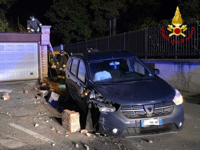 Le immagini dell'incidente di stanotte a Somma Lombardo