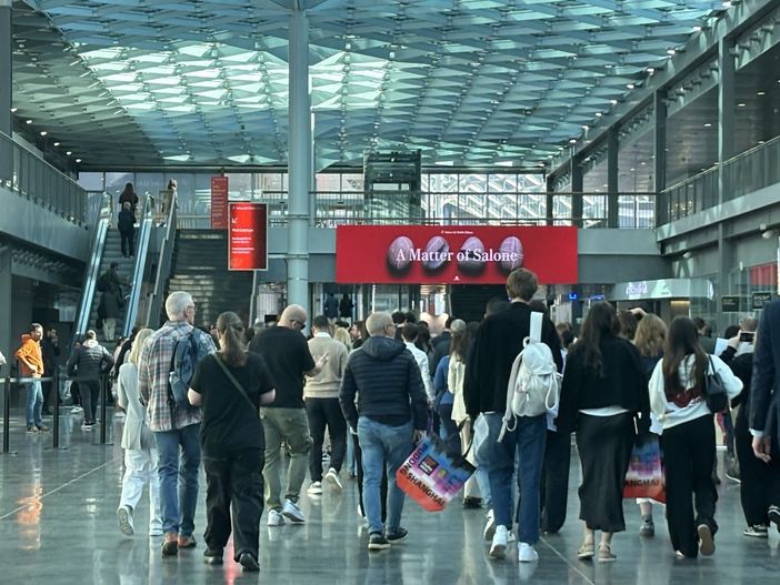 Oltre 316mila presenze da 167 Paesi: più forte di tutto e di tutti, il Salone del Mobile ha indicato ancora il futuro Oltre 316mila presenze da 167 Paesi: più forte di tutto e di tutti, il Salone del Mobile ha indicato ancora il futuro