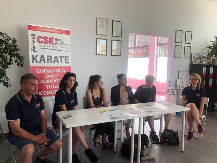Mens sana in corpore sano: ginnastica dolce per anziani più letture con Csk e Galleria Boragno Mens sana in corpore sano: ginnastica dolce per anziani più letture con Csk e Galleria Boragno