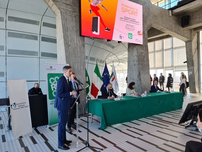 Corecom, Coni e Aias uniti contro il cyberbullismo: firmato protocollo sulla media education Corecom, Coni e Aias uniti contro il cyberbullismo: firmato protocollo sulla media education