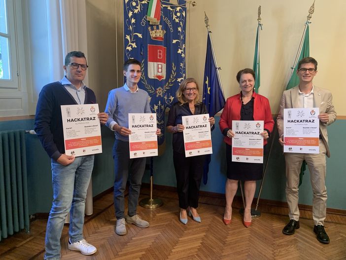 Studenti a confronto con l’hackaton Studenti a confronto con l’hackaton