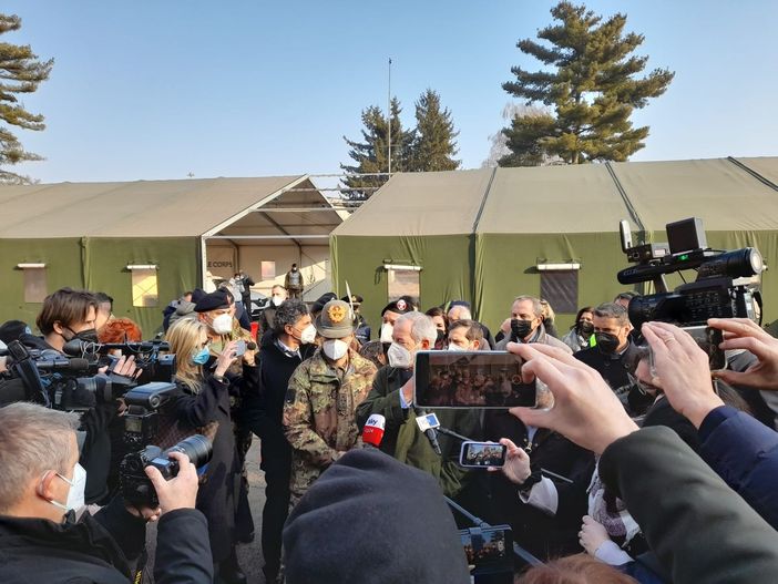 Il generale Francesco Figliuolo ha tenuto a battesimo il mega hub vaccinale di Gallarate