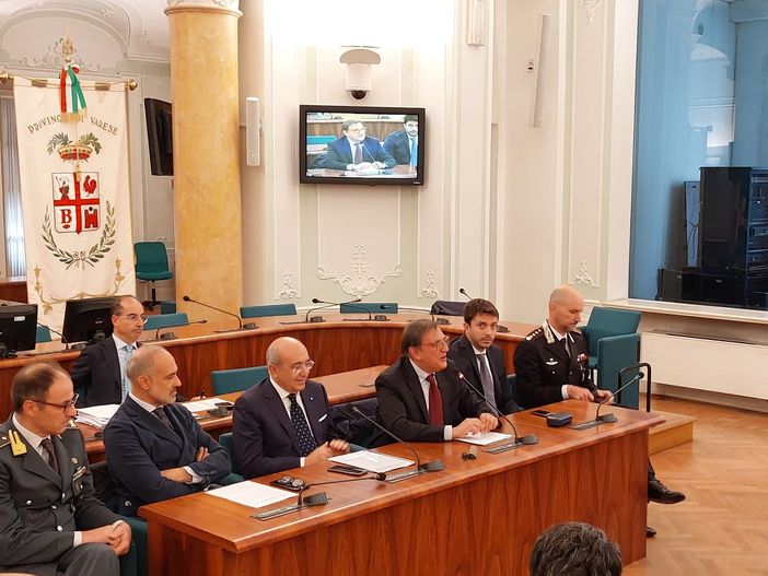 Sicurezza treni e autobus: Regione sottoscrive accordo con Prefettura e polizie locali