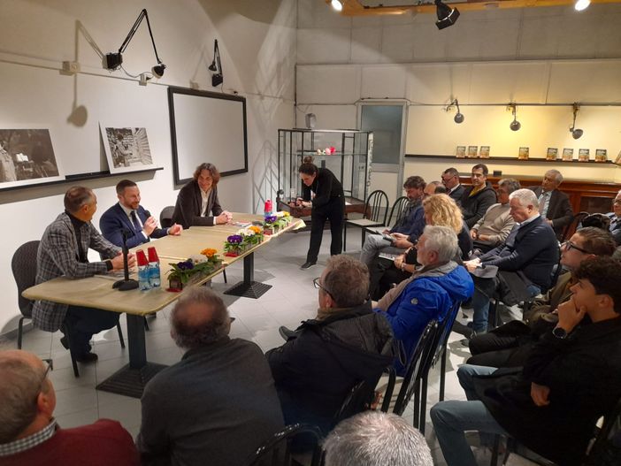La presentazione alla Galleria Boragno