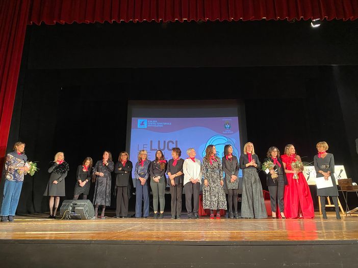 VIDEO. “Le luci della cura”: la violenza sulle donne raccontata da chi la combatte ogni giorno VIDEO. “Le luci della cura”: la violenza sulle donne raccontata da chi la combatte ogni giorno