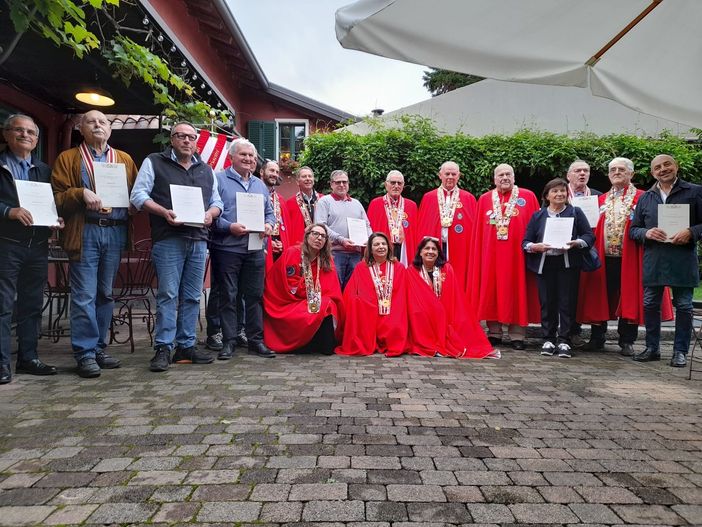 "Fare gruppo": uno degli obiettivi del riconoscimento assegnato dal Magistero dei bruscitti "Fare gruppo": uno degli obiettivi del riconoscimento assegnato dal Magistero dei bruscitti