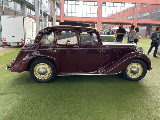 FOTO. Si accendono i motori a MalpensaFiere, con la mostra di auto, moto e bici d’epoca