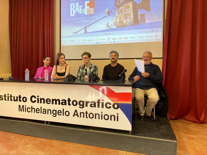 VIDEO. Il cast di Mare Fuori arriva a Busto. Con una conferma: «Ciro è morto» VIDEO. Il cast di Mare Fuori arriva a Busto. Con una conferma: «Ciro è morto»