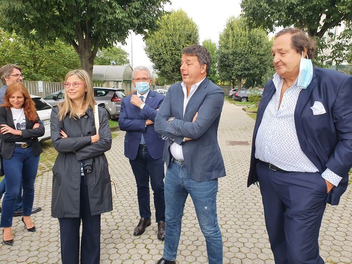 Matteo Renzi è arrivato a Busto per sostenere Gigi Farioli