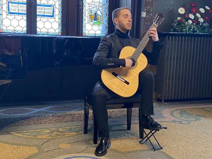Raffaele Putzolu inonda di musica Villa Ottolini-Tosi