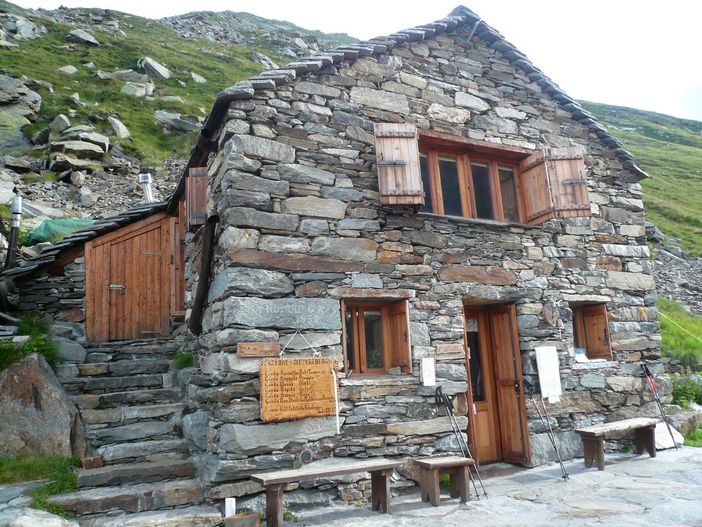 Il rifugio Ferioli in Alta Val Sesia compie 40 anni. Festa grande a duemila metri