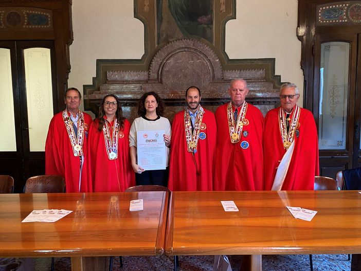 Il vicesindaco Manuela Maffioli e il Magistero dei Bruscitti