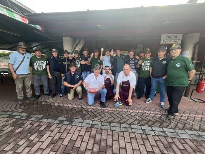 VIDEO. A Solbiate la festa è nel segno degli alpini VIDEO. A Solbiate la festa è nel segno degli alpini