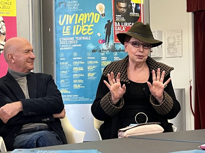 Annamaria Pizzoli, accanto all'architetto Daniele Geltrudi